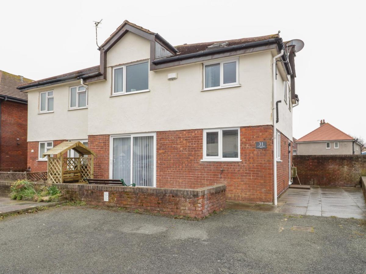 31 Lloyd Street West *