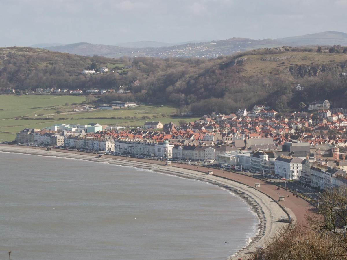 Holiday home 31 Lloyd Street West Llandudno